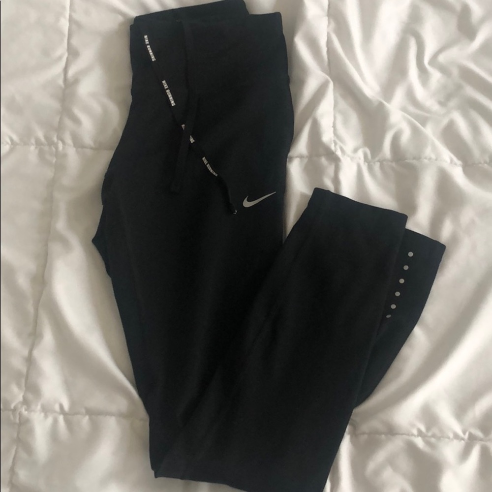 Nike running ankle length dry fit leggings